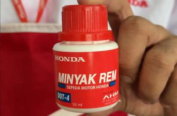 Rem Motor Honda Terasa Kurang Pakem? Jangan Abaikan Kondisi Minyak Rem